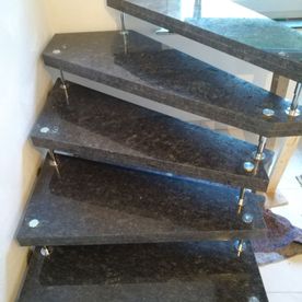 Foto Treppe aus Naturstein